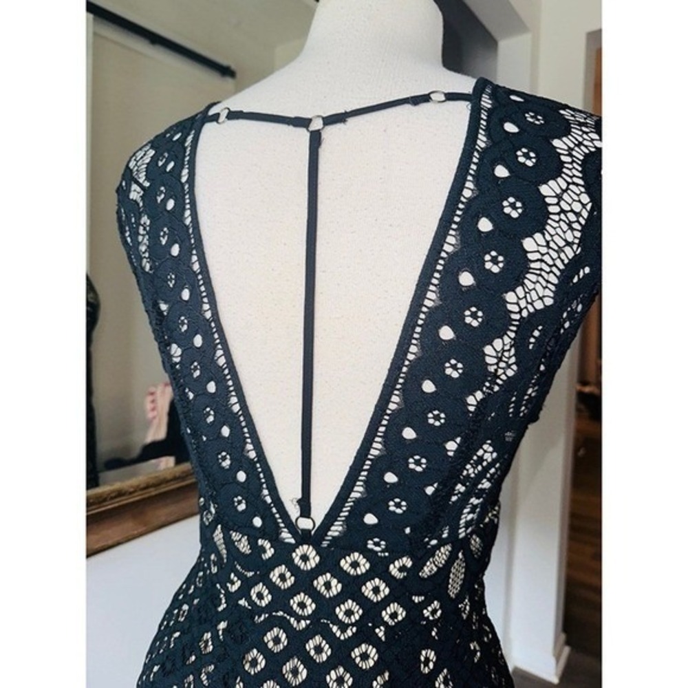 FP1 Free People One Million Lovers Black Lace A-Line Mini Dress Size 4 NWT Wome - Picture 6 of 8
